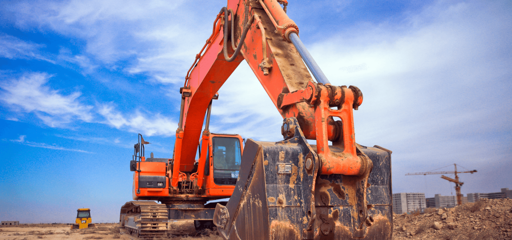 Excavadora asegurada contra robo y daños materiales.